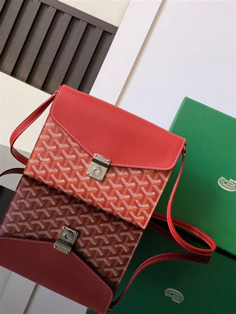 chypre bag goyard.